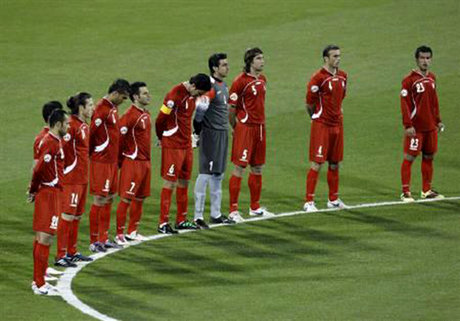 یک دقیقه سکوت پیش از بازی ایران و شیلی