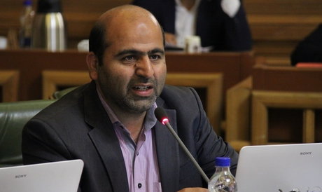 تخلف 32 هزار متری یک مجتمع تجاری در منطقه یک