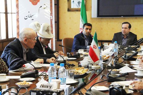 هیچ رسانه قدرتمندی به این سوال پاسخ نمی‌دهد