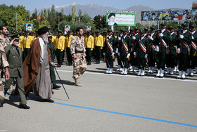 مراسم دانش آموختگی دانشجویان افسری و تربیت پاسداری دانشگاه امام حسین(ع)