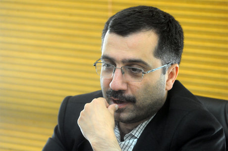 آخوندزاده: خروج آمریکا از برجام حرکت علمی دانشمندان ایرانی را متوقف نخواهد کرد