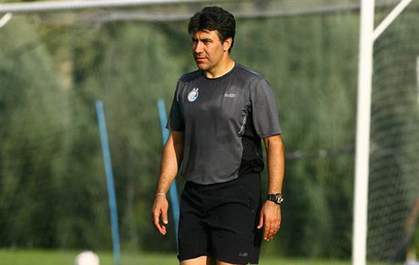 نوازی سرمربی امیدهای استقلال شد