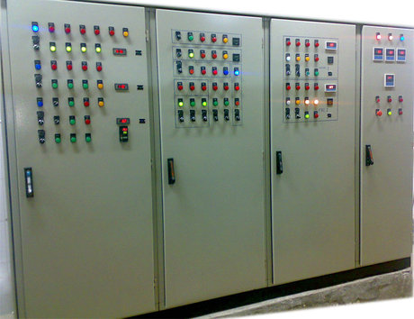 افتتاح پروژه‌های آب و برق یزد با حضور وزیر نیرو