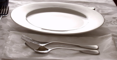 ‌تاثیر سرویس غذاخوری بر غذا خوردن