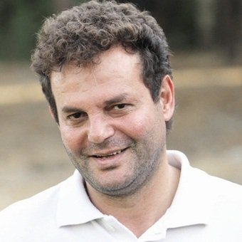 احدی: بعید می‌دانم استقلال قهرمان شود/ چند سال است که حواشی مانع موفقیت می‌شوند