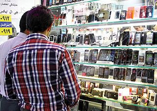 تشدید رکود بازار موبایل با اجرای طرح رجیسیتری و نوسانات نرخ ارز 