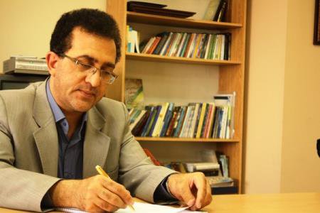 دکتر حسین میرزایی، رئیس پژوهشکده مطالعات فرهنگی و اجتماعی