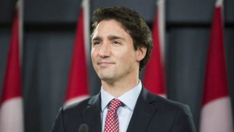 مخالفت نخست‌وزیر کانادا با درخواست‌ برای استعفای وزیر دفاع