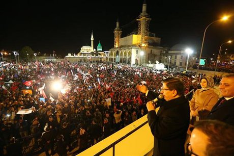 داووداوغلو ساز "قانون اساسی جدید" را کوک کرد + فیلم 