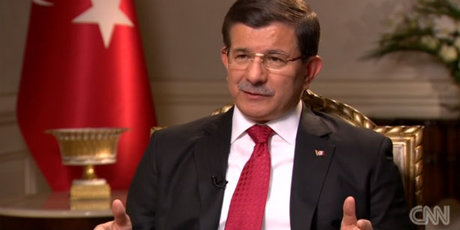 داوود اوغلو از علت تاخیر ترکیه در مداخله نظامی در سوریه گفت