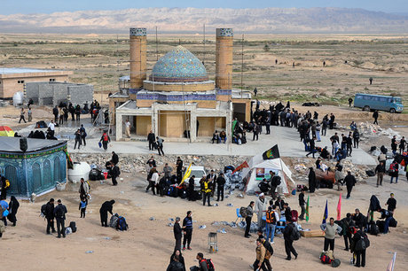 پیش‌بینی ورود 200 هزار زائر به مرز مهران تا پایان امشب