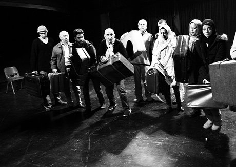 فرهاد آییش خواننده رپ می‌شود