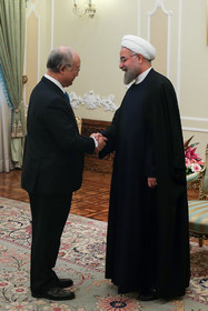 1453124447371_amin khosroshahi-5.jpg