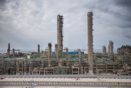 CNPC جایگزین توتال در فاز ۱۱ پارس جنوبی شد بازدید خبرنگاران از طرح ها و مجتمع های پتروشیمی عسلویه
