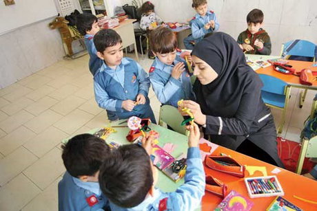 ۱۵ درصد کودکان تهرانی به مهدکودک می‌روند/تخصیص اعتبار برای تهیه غذای گرم مهدهای حاشیه‌ای 