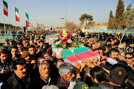 وداع مردم تهران با پیکرهای ۱۱۰ شهید دوران دفاع مقدس