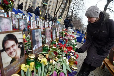 مراسم بزرگداشت سالروز انقلاب اوکراین در بحبوحه بحران سیاسی