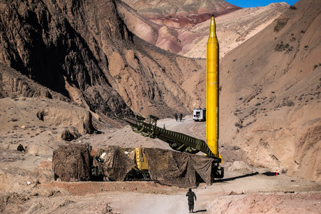 ادعای وال استریت ژورنال درباره قصد آمریکا برای افزایش تحریم‌های موشکی و پهپادی ایران 