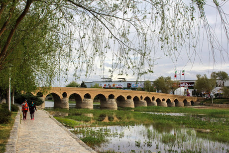 برداشت های غیرقانونی از زاینده رود ادامه دارد