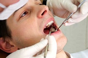 ادعای تازه دندانپزشکان انگلیسی درباره "نخ‌ دندان"