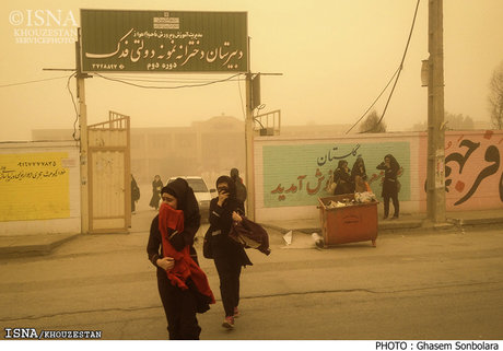 شدت گردوغبار همه مدارس خوزستان را امروز تعطیل کرد