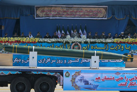 مراسم سی‌وهشتمین سالروز ارتش جمهوری اسلامی ایران
