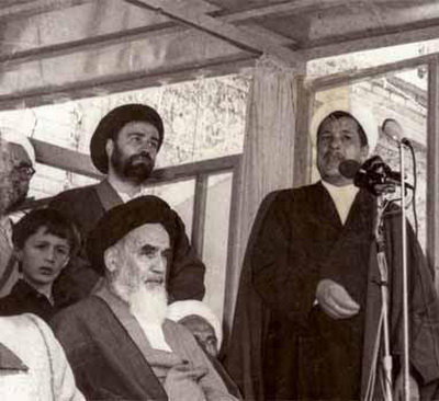 عکسی دیده نشده از سخنرانی امام(ره) به مناسبت شهادت استاد مطهری