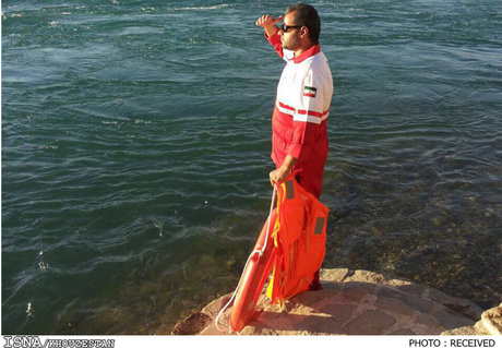 امدادگر چرتکه نمی‌اندازد