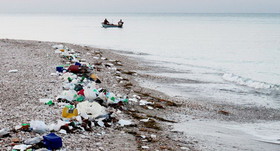 زباله‌های پلاستیکی تا۸۰ درصد زباله‌های دریایی را تشکیل می‌دهند