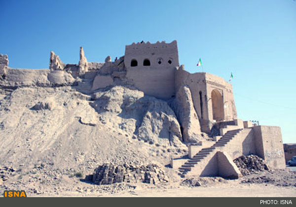 قلعه مروست از بلندترین قلعه‌های تاریخی کشور - ایسنا