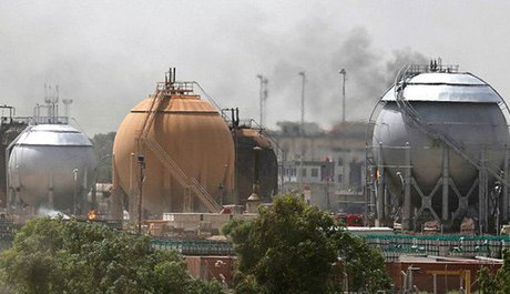 آزادسازی پالایشگاه گاز فلوجه/کشف گور دسته جمعی با صدها جسد در صقلاویه