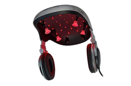 نوردرمانی طاسی با کلاه لیزری