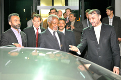 ورود كوفي عنان، نماينده سازمان ملل و اتحاديه عرب در امور سوريه به تهران