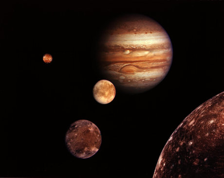 رصد سیارات همراه با مقارنه‌های زیبا در آخرین ماه تابستان 97