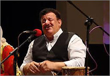 اجرای «گیل و آمارد» با آوازهای زنان در شالیزار