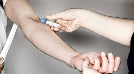 پیش‌بینی خطر خودکشی با آزمایش خون جدید