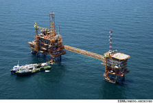 توقف توسعه 3 میدان گازی در خلیج فارس