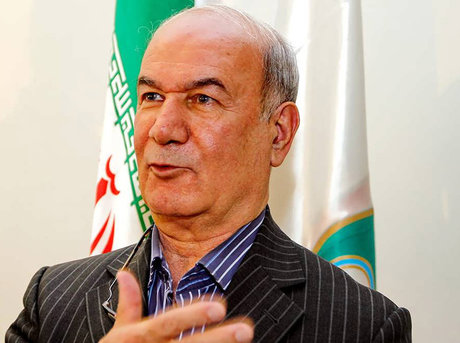 افشارزاده: از سال 49 مالیات‌ پرداخت نشده است!/ مالکیت ساختمان استقلال روشن نیست