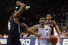 جواد داوری: تیم ملی مهار نشدنی بود/ برخی موفقیت بسکتبال را کوچک می‌کنند