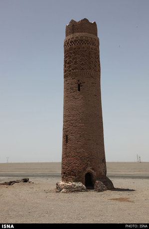 آغاز مرمت میل نادری فهرج