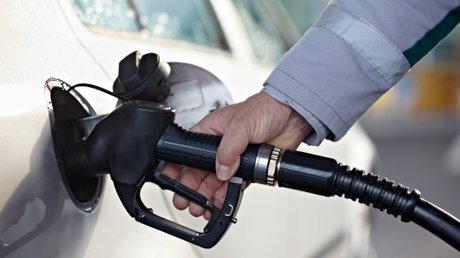 پیشنهاد افزایش قیمت بنزین برای خودروهای فاقد کارت سوخت