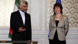 جليلي در ديدار اشتون: اميدوارم 1+5 در اين دور از گفت‌وگوها اعتماد ملت را جلب كند