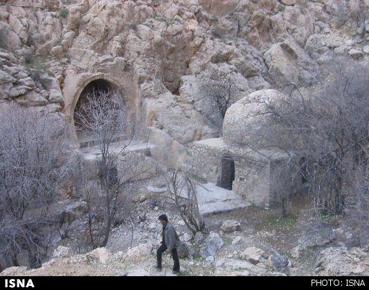 مسجد سنگی ایج استهبان، بنایی تاریخی در دل کوه - ایسنا