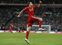 پیشنهاد ۳۲ میلیاردی تراکتور به مهاجم سابق لیورپول!