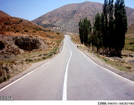 مدیرکل راه و شهرسازی استان ایلام: بیش از 103 کیلومتر راه روستایی آسفالته در حال احداث است
