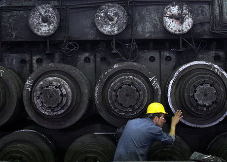 تولید همچنان زیربار بهره‌های دو رقمی است