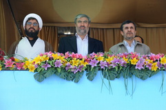 رییس جمهور در جمع مردم حاجی آباد