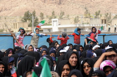 رییس جمهور در جمع مردم حاجی آباد