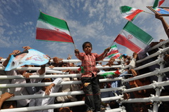 رییس جمهور در جمع مردم حاجی آباد