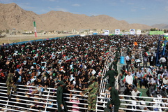 رییس جمهور در جمع مردم حاجی آباد